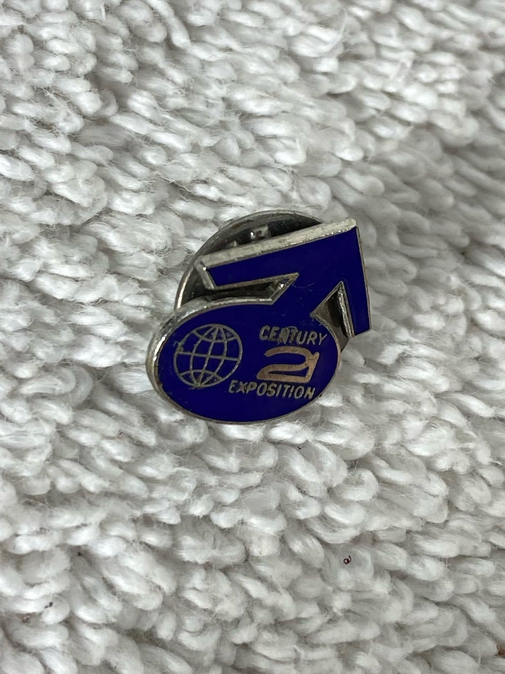 5/$35 Vintage 1962 Seattle World’s Fair Century 21 Exposition Silver Enamel Pin